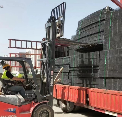 ɽ���ֽ���Ƭ1��ƽ�׷������ո���